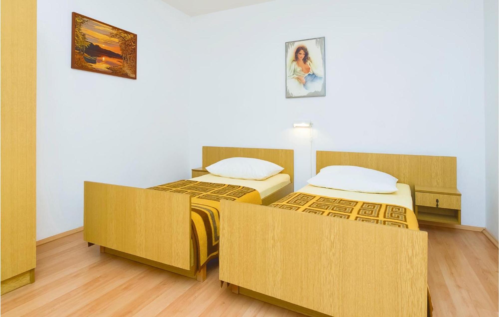 Beautiful Apartment In Omis With Wifi Ngoại thất bức ảnh