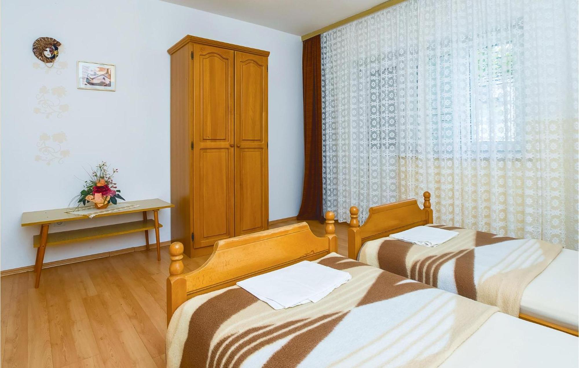 Beautiful Apartment In Omis With Wifi Ngoại thất bức ảnh