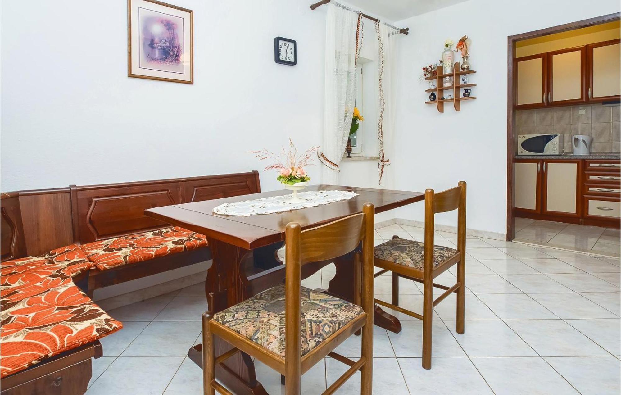 Beautiful Apartment In Omis With Wifi Ngoại thất bức ảnh