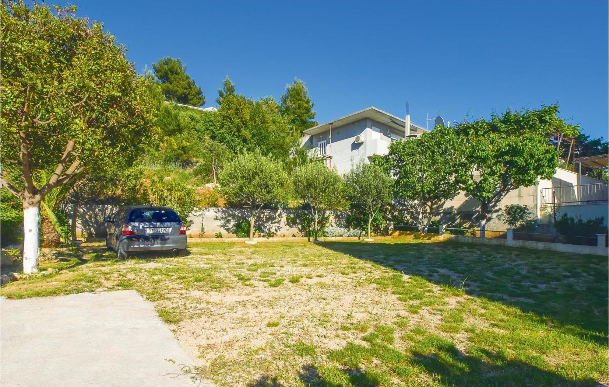 Beautiful Apartment In Omis With Wifi Ngoại thất bức ảnh