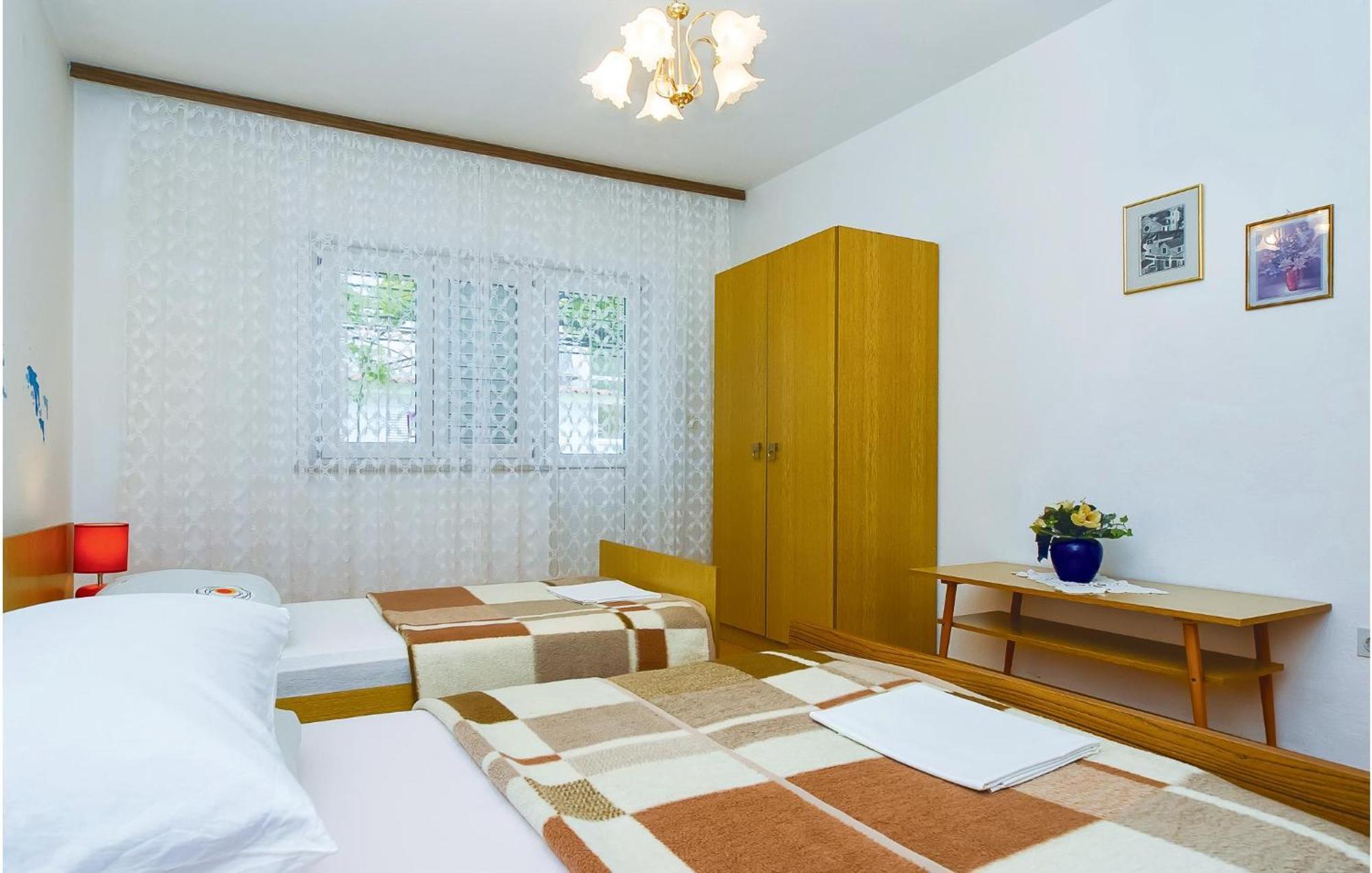 Beautiful Apartment In Omis With Wifi Ngoại thất bức ảnh
